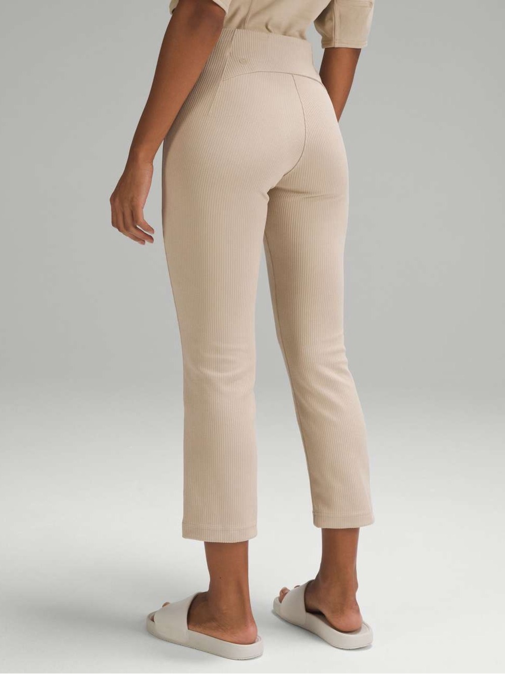 Lululemon Ribbed Softstreme Zip-Leg High-Rise Cropped Pants 25"
Trench